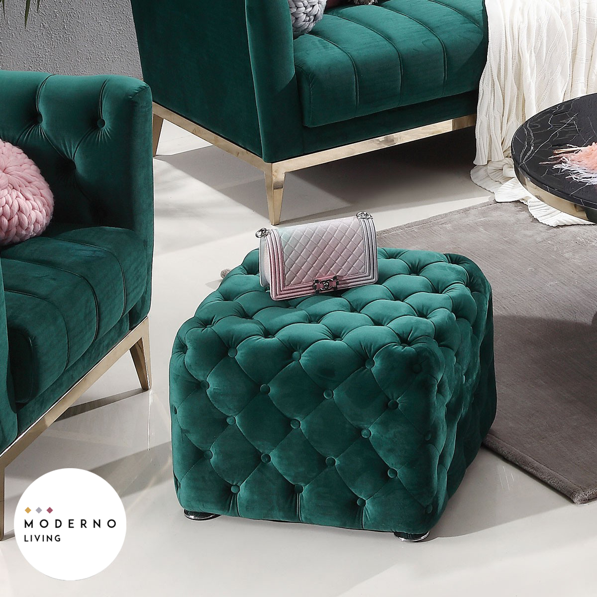 latina-pall-ve68_1_2.jpg moderno living footstool