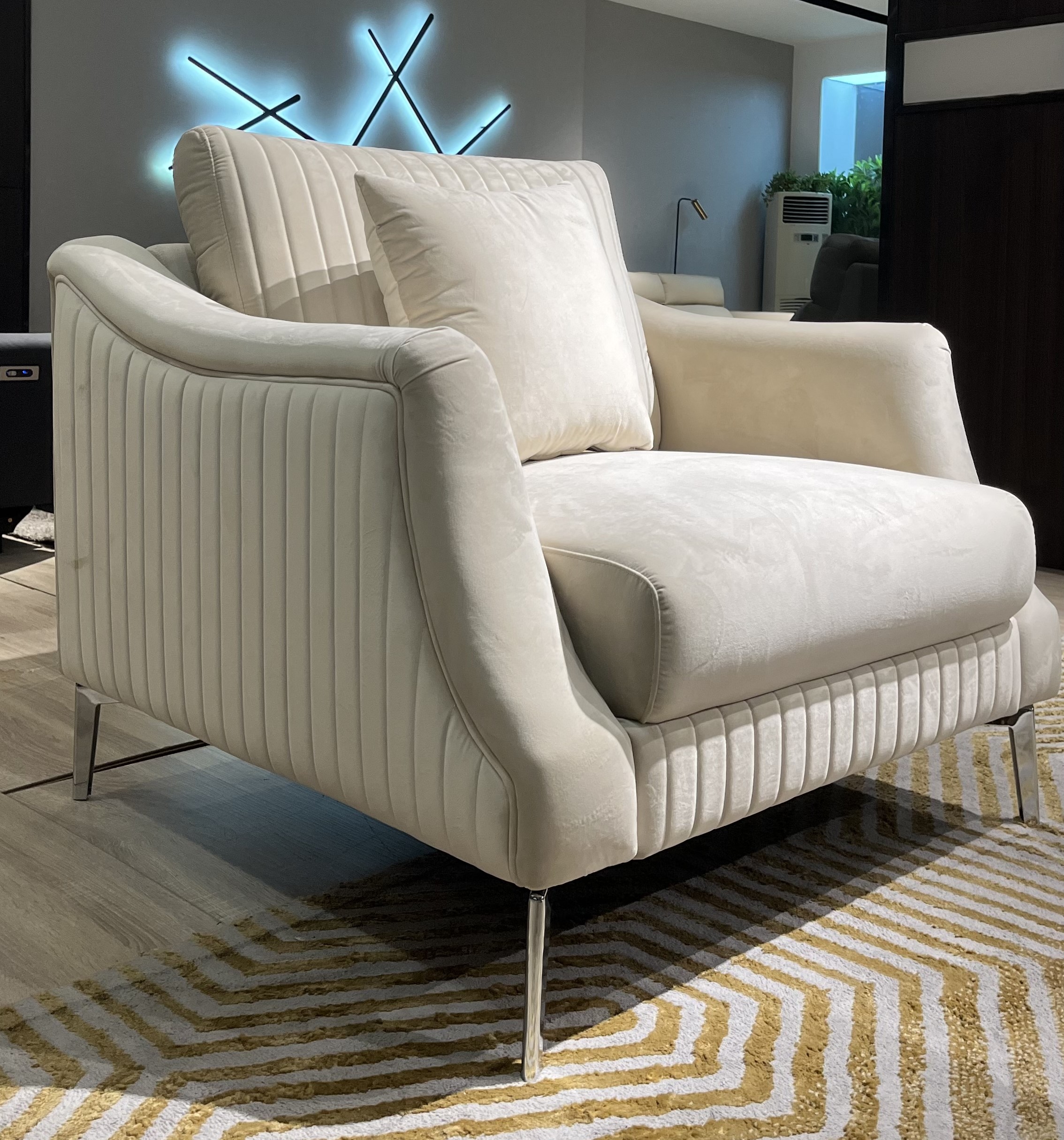 moderno living armchair